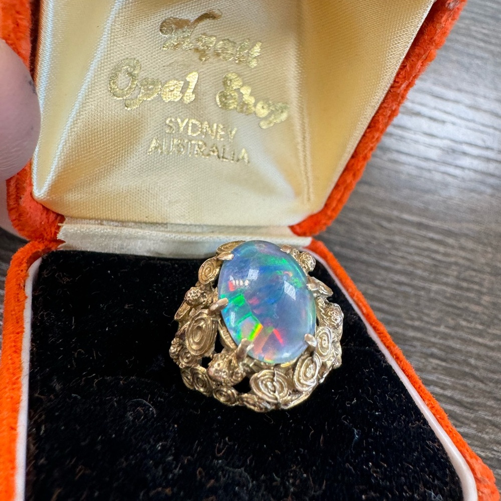 Gold Opal Ring - image 3